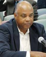 Broward County Mayor Josephus Eggelletion Jr.