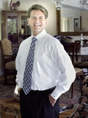 Broward County Commissioner Ken Keechl
