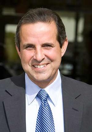 Miami Mayor Manuel Diaz Refuses Air Show