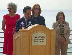 GMCA Presidents Council and Broward Beach Coalition Chair Pio Ieraci with Broward County Commissioners Sue Gunzberger and Kristin Jacobs and former Hollywood Mayor Mara Giulianti
